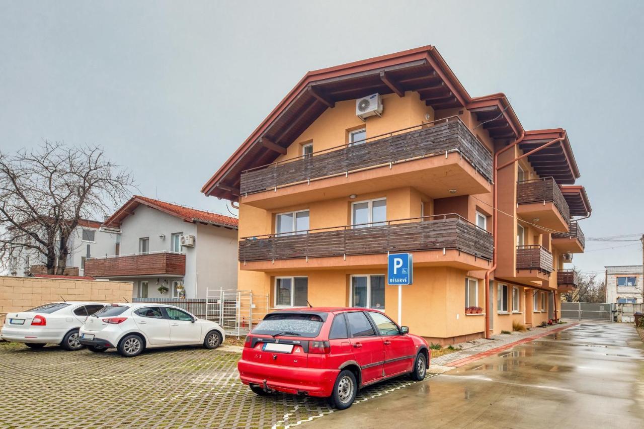 Dream Apartment Братислава Екстериор снимка
